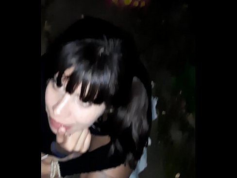❤️ Tänaval paisunud peenise vastu kommi eest ☑ Koduporno at us et.shufflesex.ru